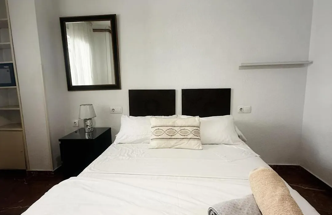 Habitaciones en el centro de la ciudad-1